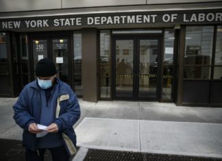 Безработица в США на уровне 7,9% — проблема для Трампа