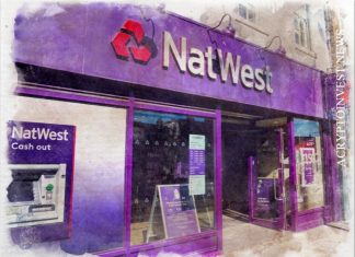 Банк NatWest блокирует выплаты Binance