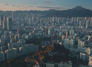 Южная Корея в третий раз отложит введение 20% налога Ю.Корея